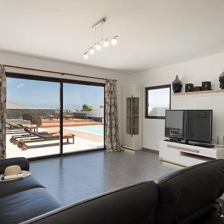 Villa Chinamar By Villa Plus Playa Blanca  Buitenkant foto