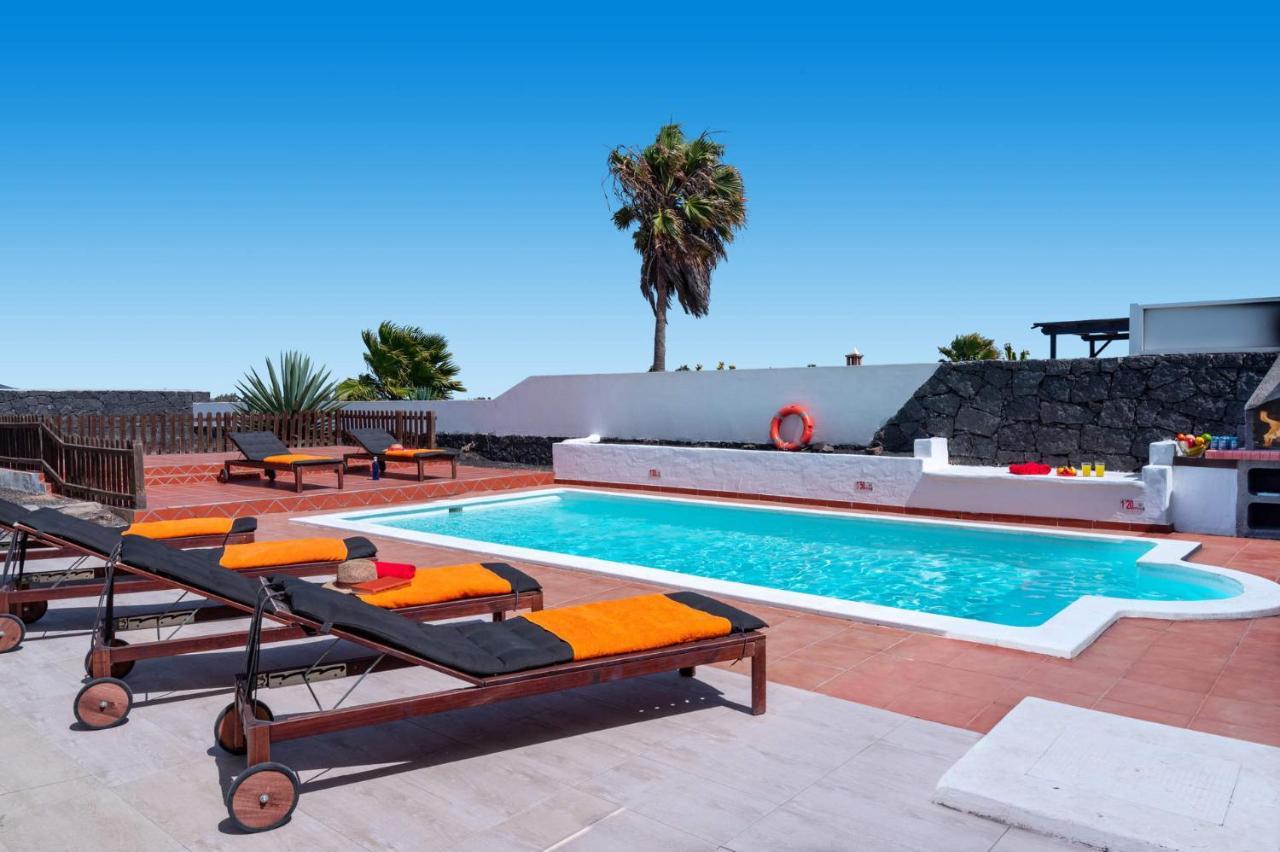 Villa Chinamar By Villa Plus Playa Blanca  Buitenkant foto